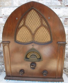 1932 Atwater Kent 84 model radio