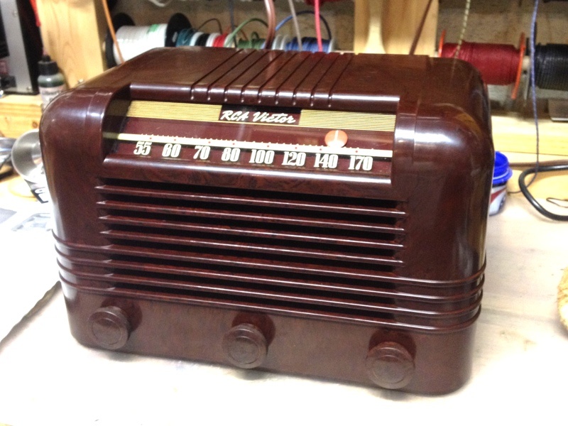 Slide Rule innovation on vintage RCA Victor radio