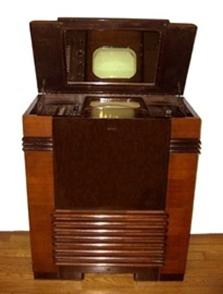 RCA TRK-12 TV Set from 1939