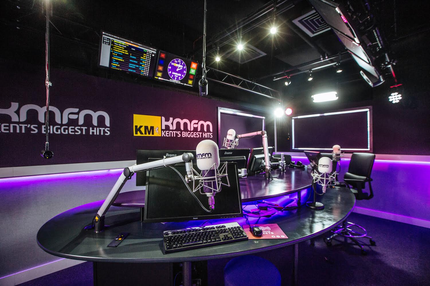 KMFM UK Goes Virtual with Omnia Enterprise 9s High-Density Virtual Audio Processing | Telos Alliance